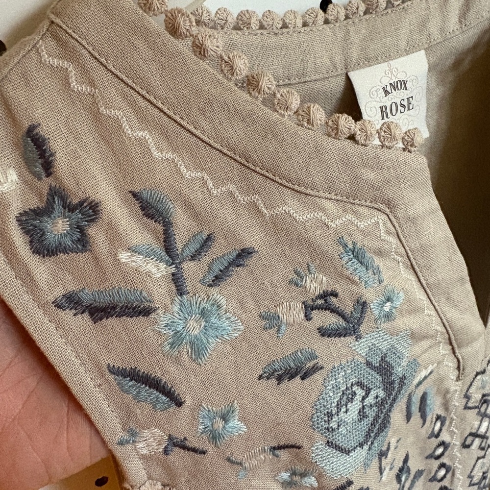 Knox Rose Taupe Linen Blouse with Blue Floral Embroidery